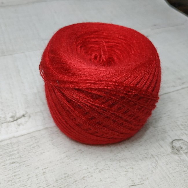 Слонимская пряжа 100%пан КАРМИННЫЙ Слонимская пряжа 100%пан КАРМИННЫЙ