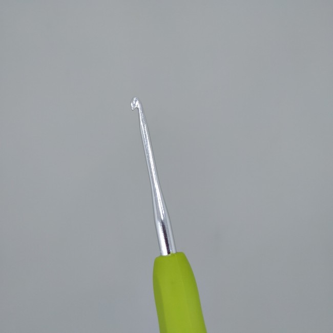 Крючок для вязания с силиконовой ручкой 