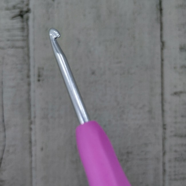 Крючок для вязания с силиконовой ручкой 