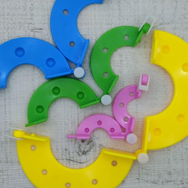 Набор приспособлений для изготовления помпонов 4шт\уп (9\7\5,5\3,5см)