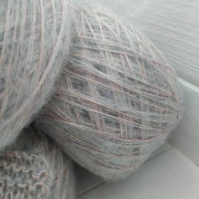 Цветущий миндаль